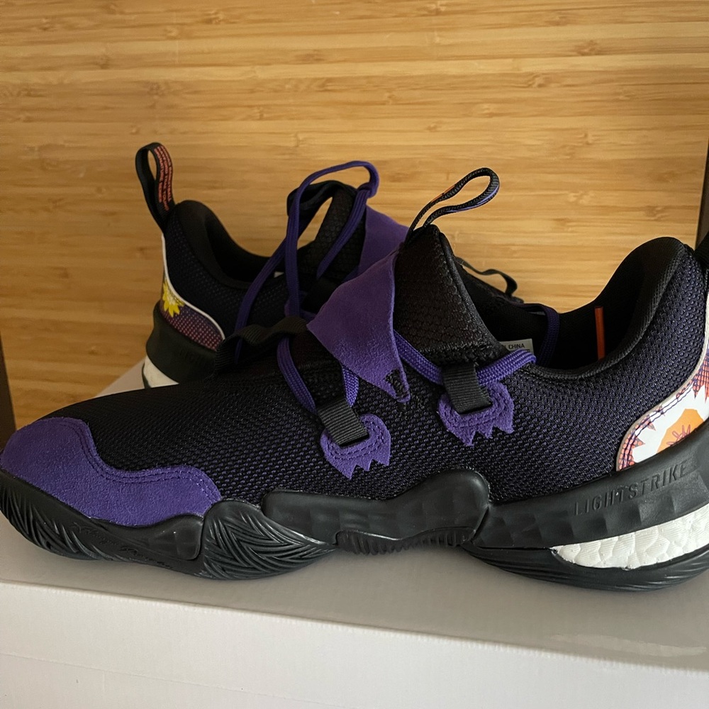 Adidas Trae Young 1